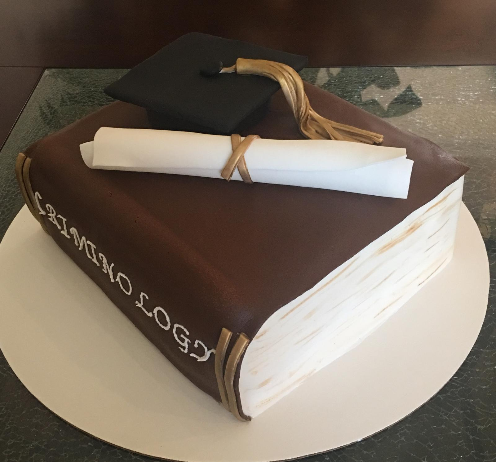 Graduation cake 2