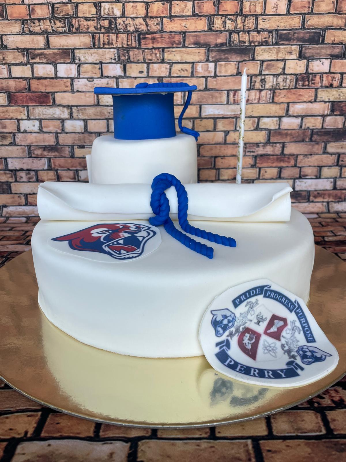 Graduation cake 3